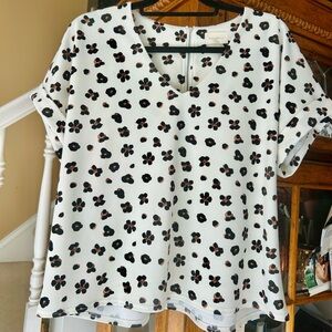 White Floral Print V-Neck Women's Top